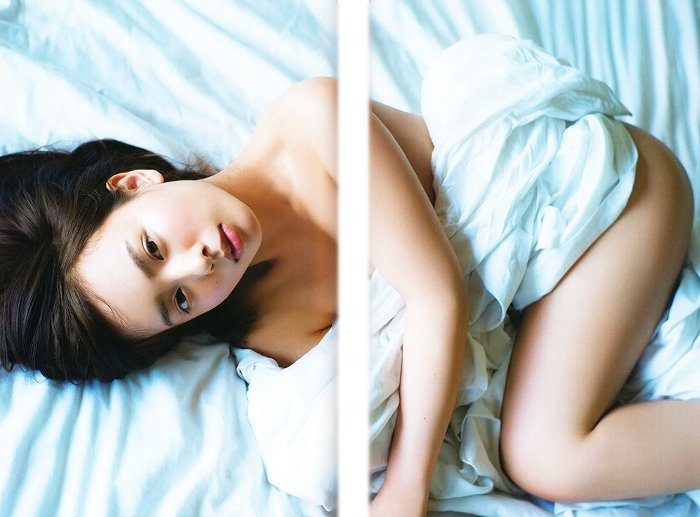 山田菜々 画像054