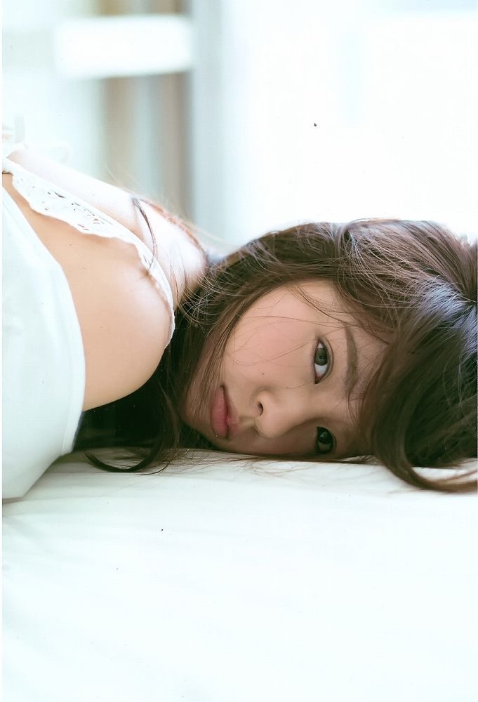 山田菜々 画像097