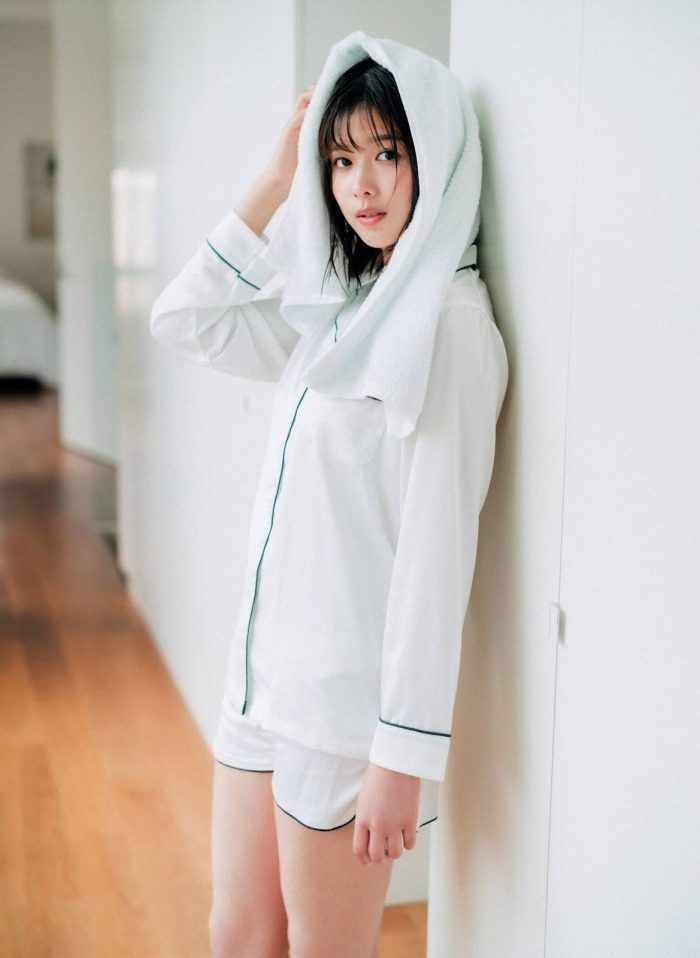 渡邉理佐 画像003