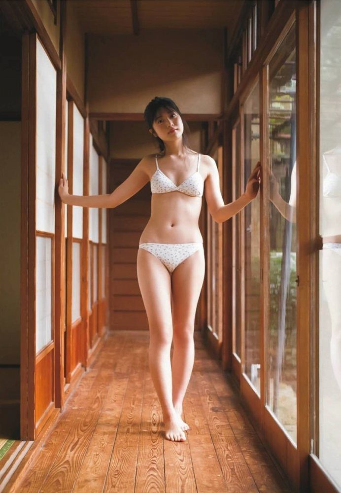 吉田莉桜 画像004