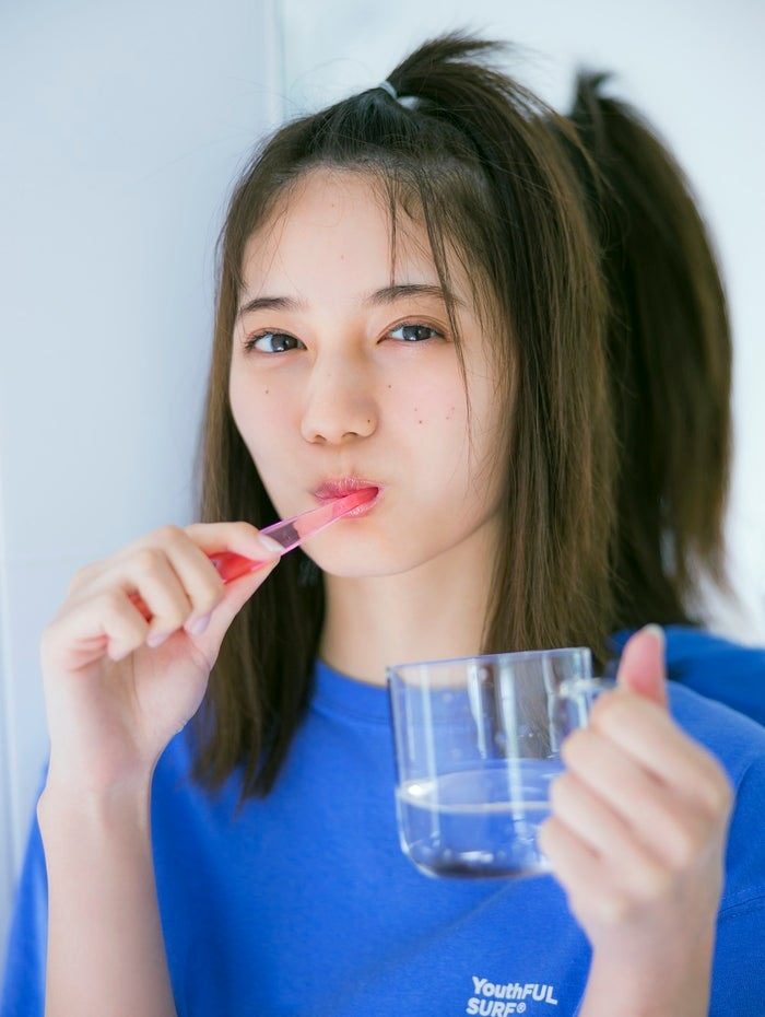 小坂菜緒 画像003