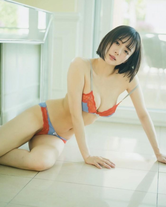 岡田紗佳 画像009