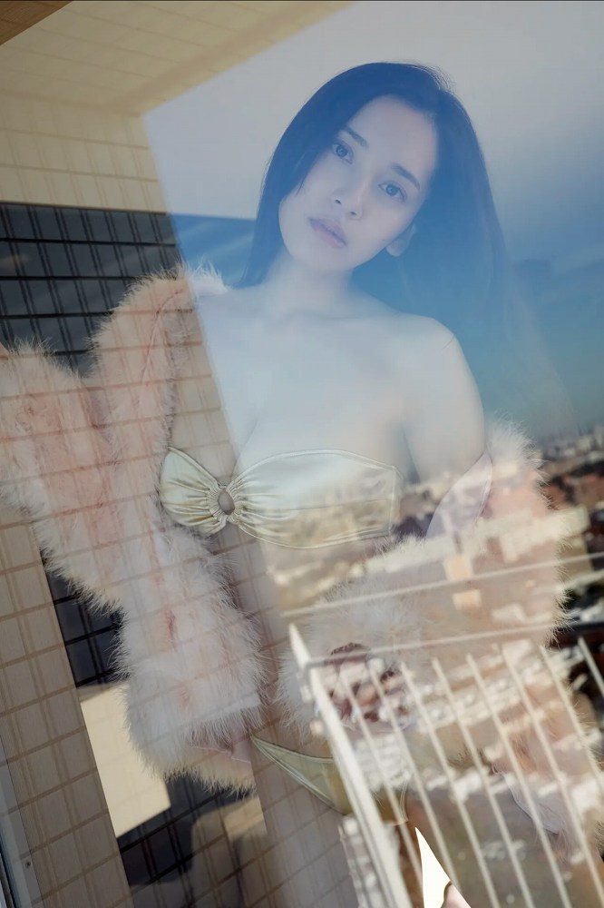 都丸紗也華 画像002