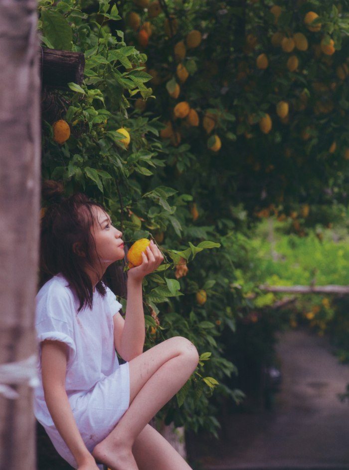 秋元真夏 画像015