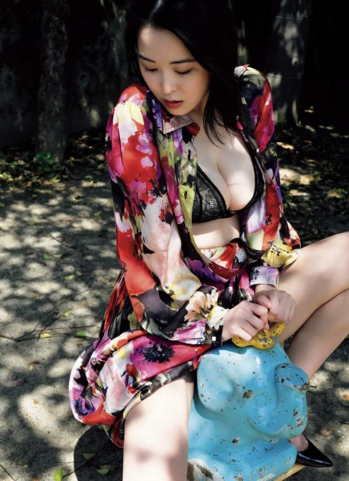 おしの沙羅 画像002