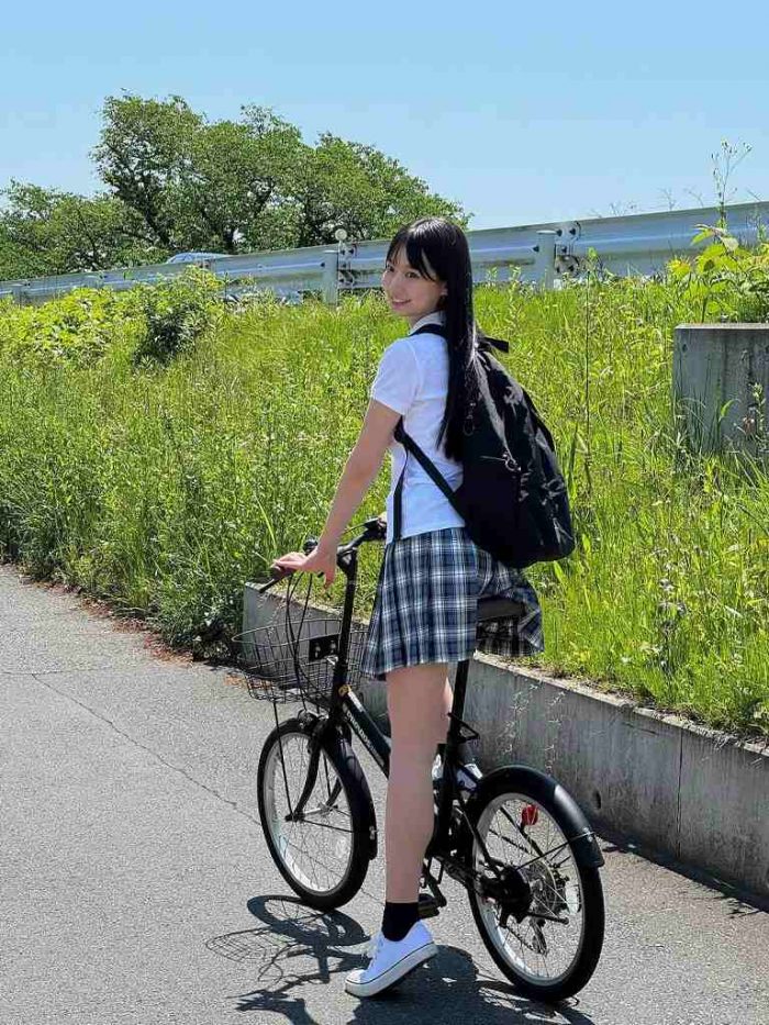 百田汐里 画像008