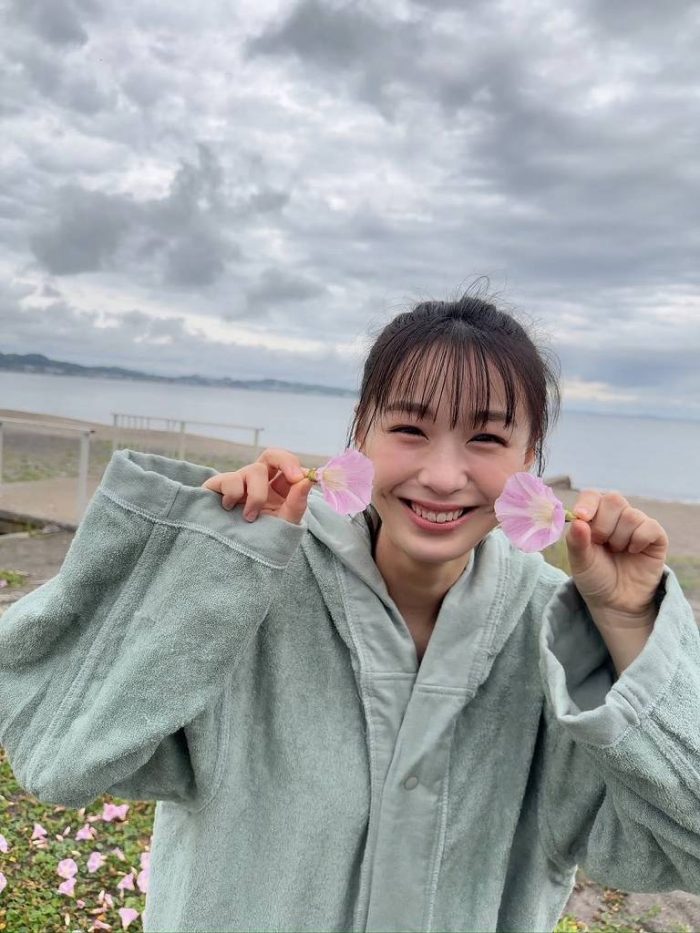 髙野真央 画像057