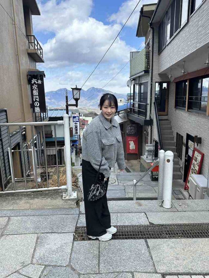 髙野真央 画像086