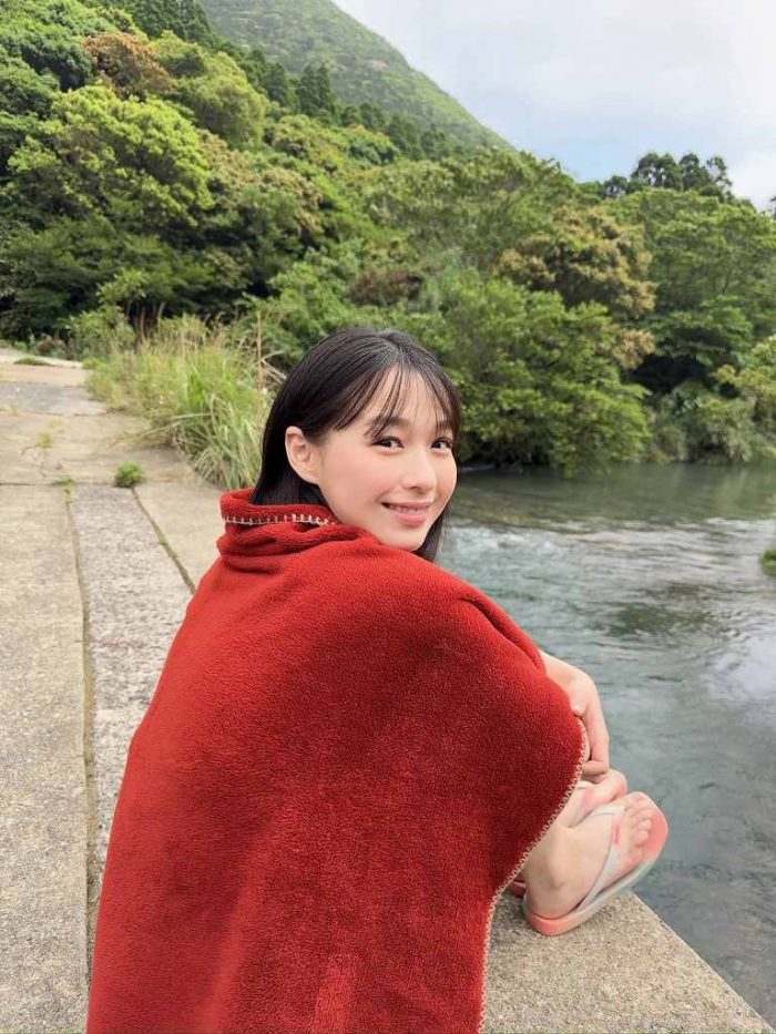 髙野真央 画像099