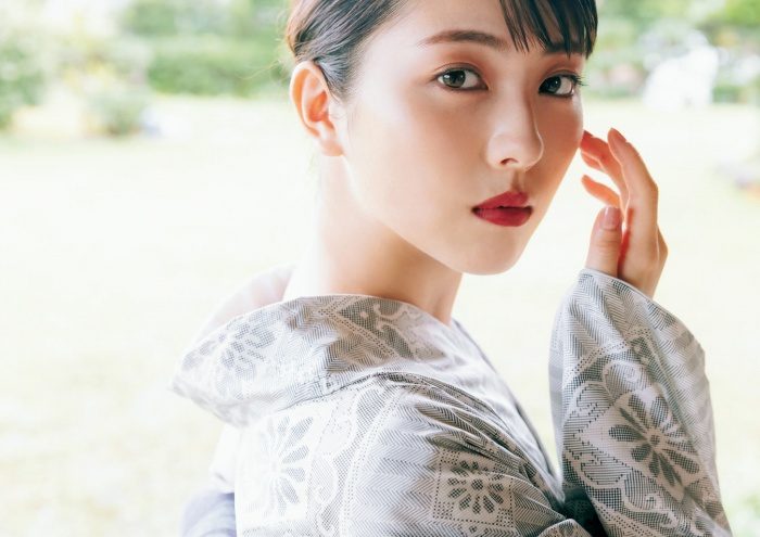 浜辺美波 画像010