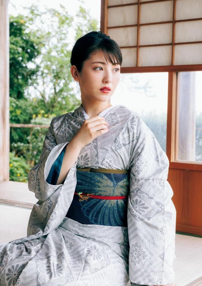 浜辺美波 画像011