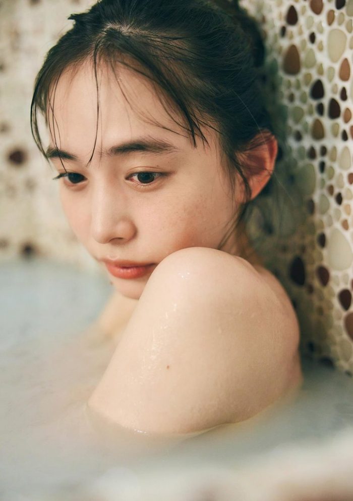 井桁弘恵 画像003