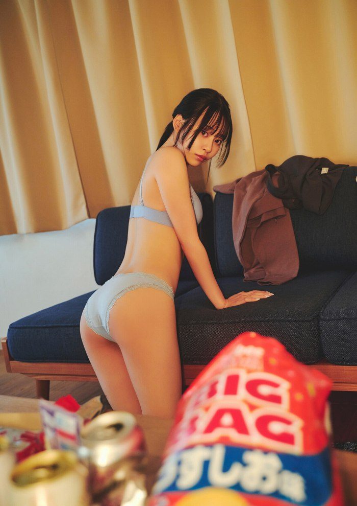 千星真穂 画像008