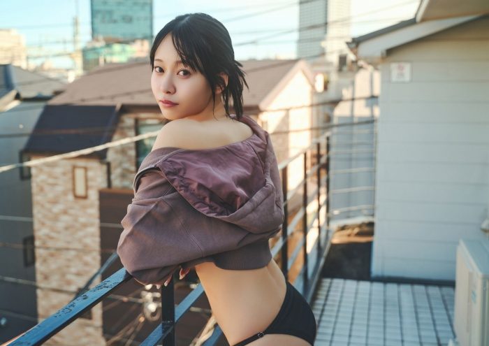 千星真穂 画像067