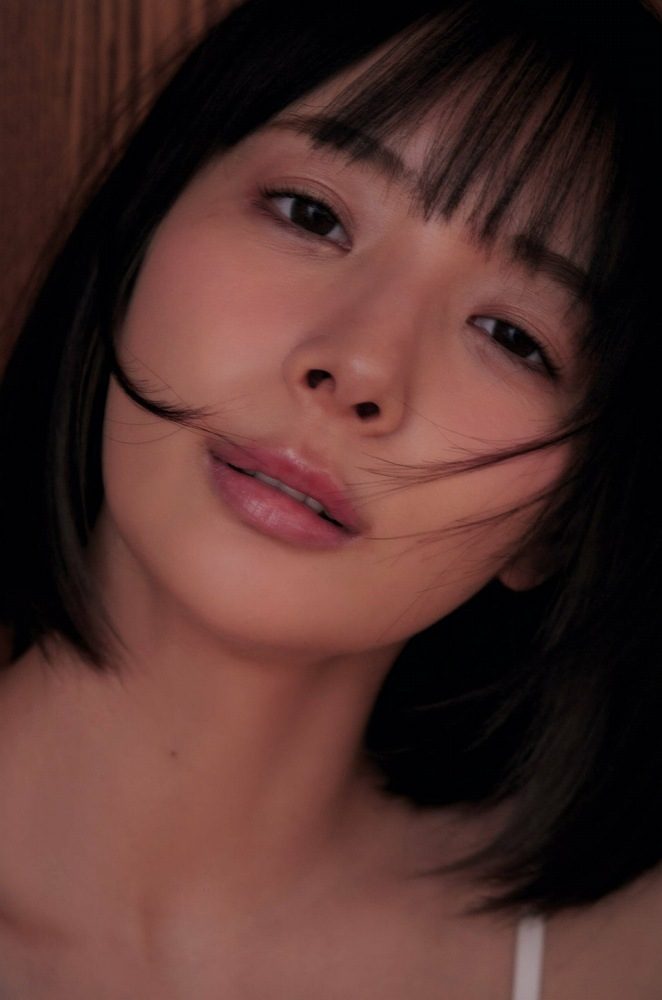 岡田紗佳 画像010