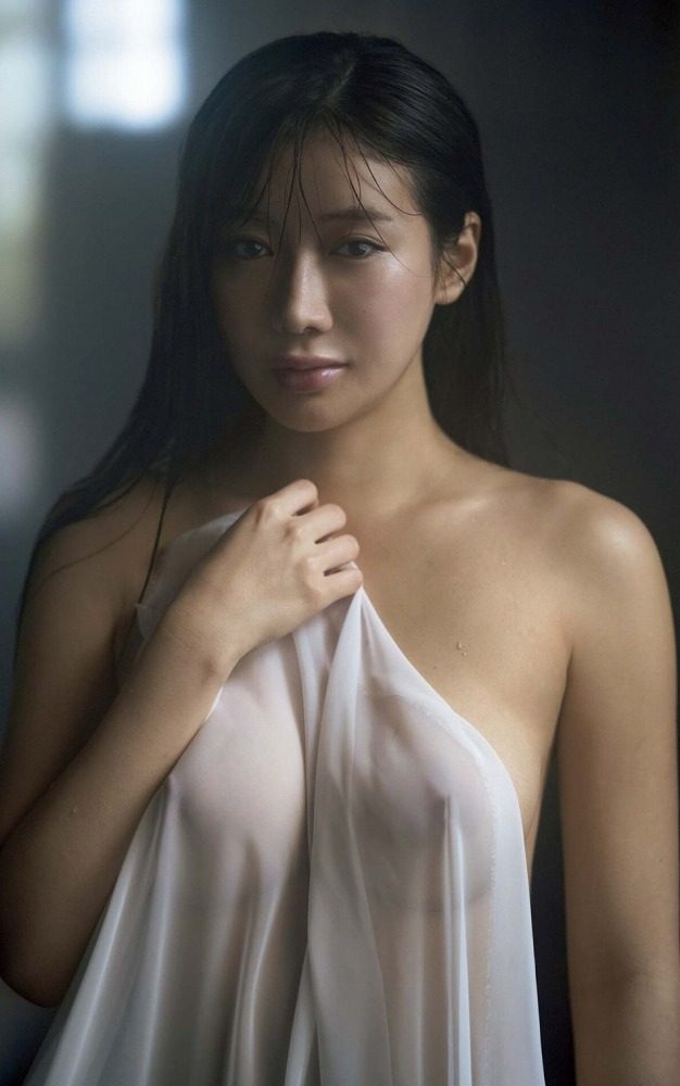 新海まき 画像007