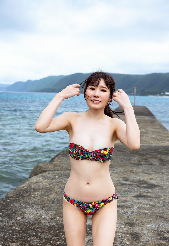 五日市芽依 画像009