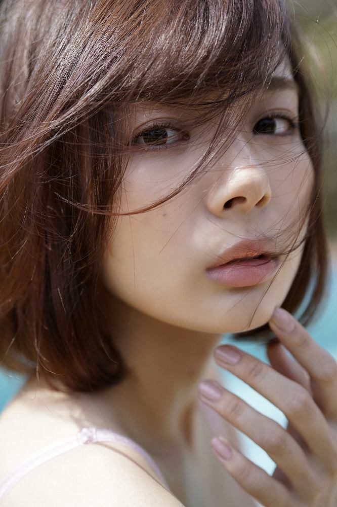 岡田紗佳 画像001