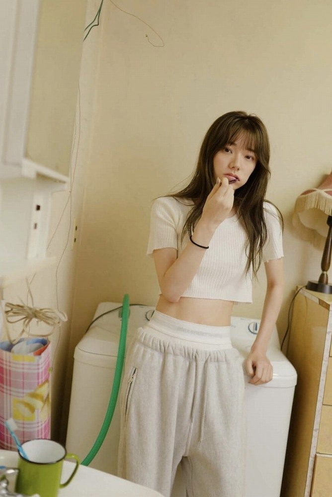 宮下玲奈 画像001