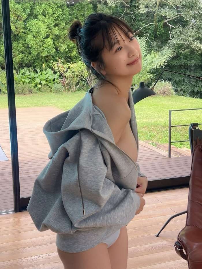 榎原依那 画像007