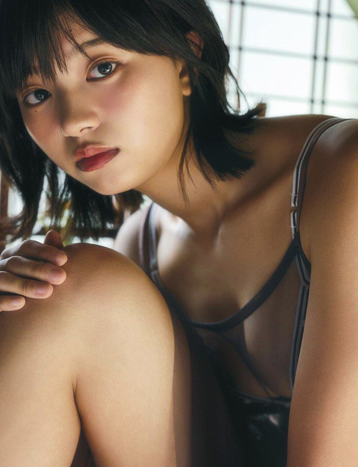 沢口愛華 画像003