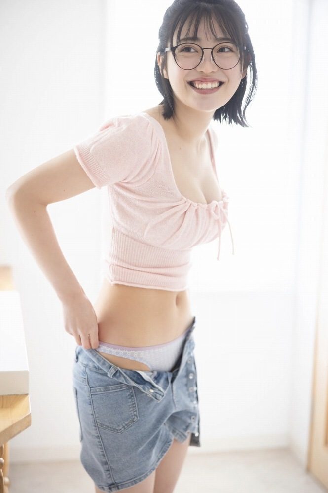 石浜芽衣 画像007