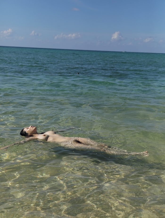 染谷有香 画像001