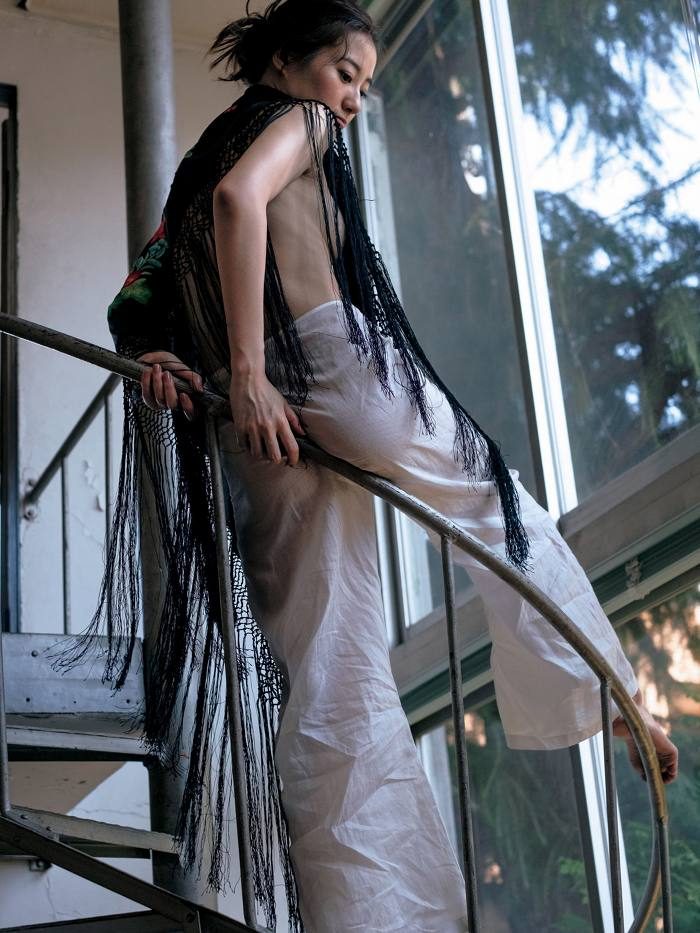 高田里穂 画像003