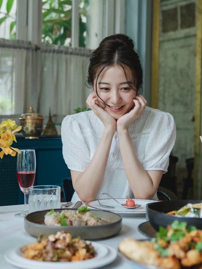 高田里穂 画像009