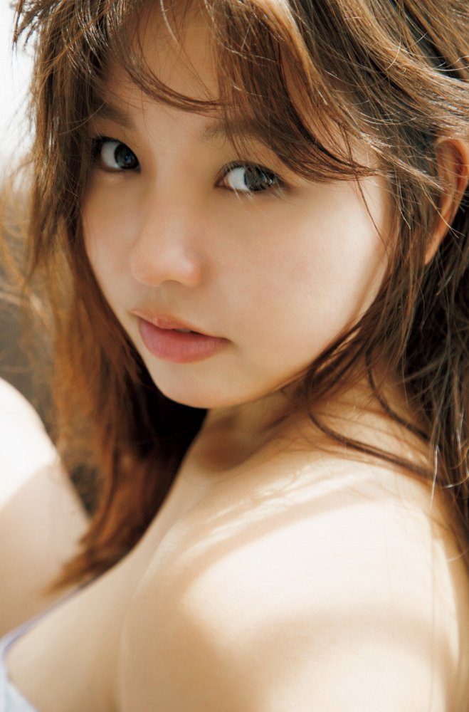 本郷柚巴 画像008