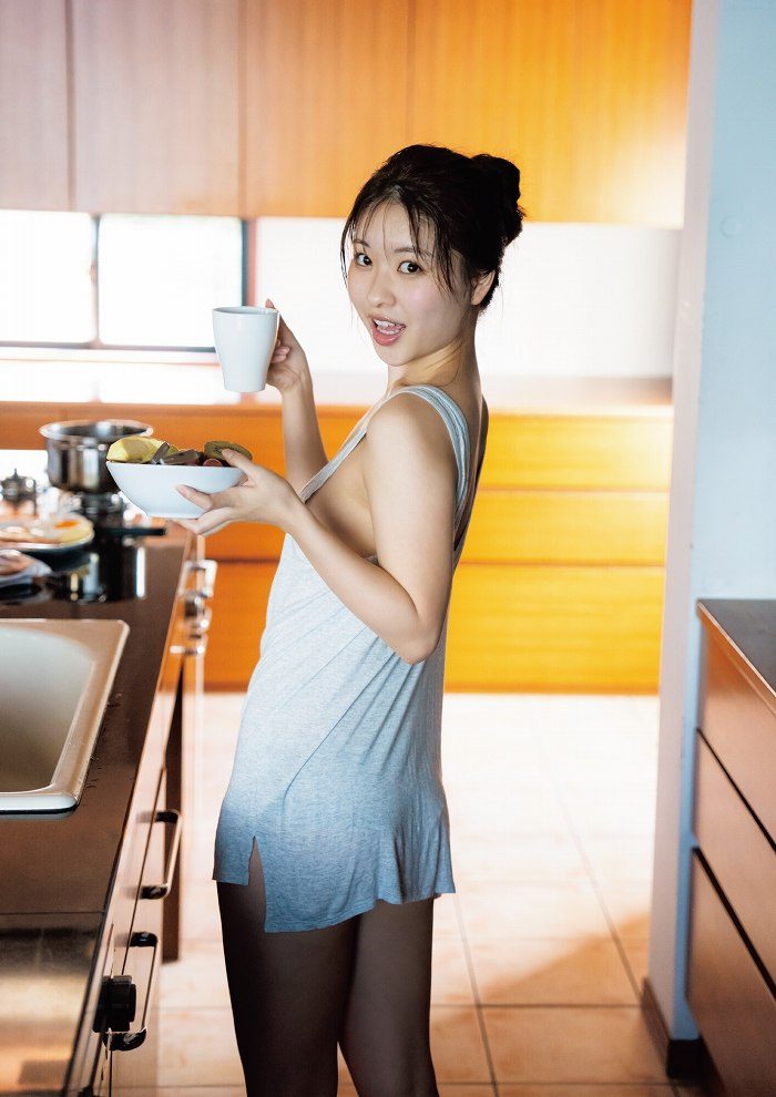 中西智代梨 画像001