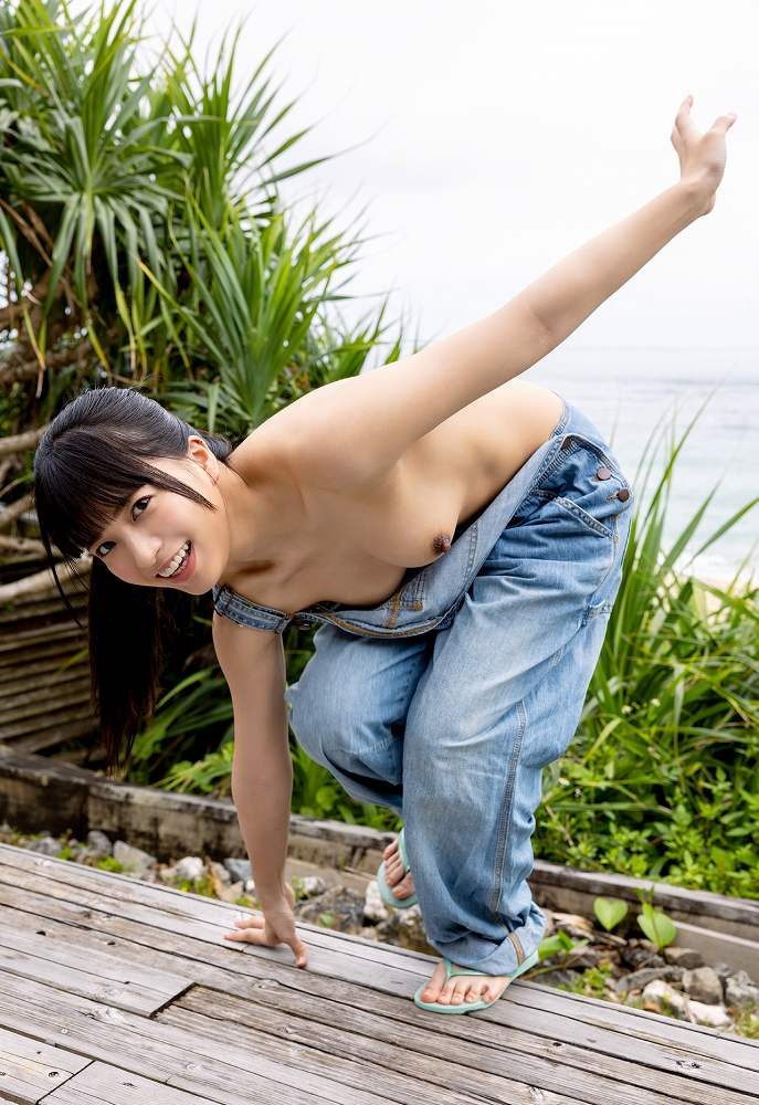 根尾あかり 画像004