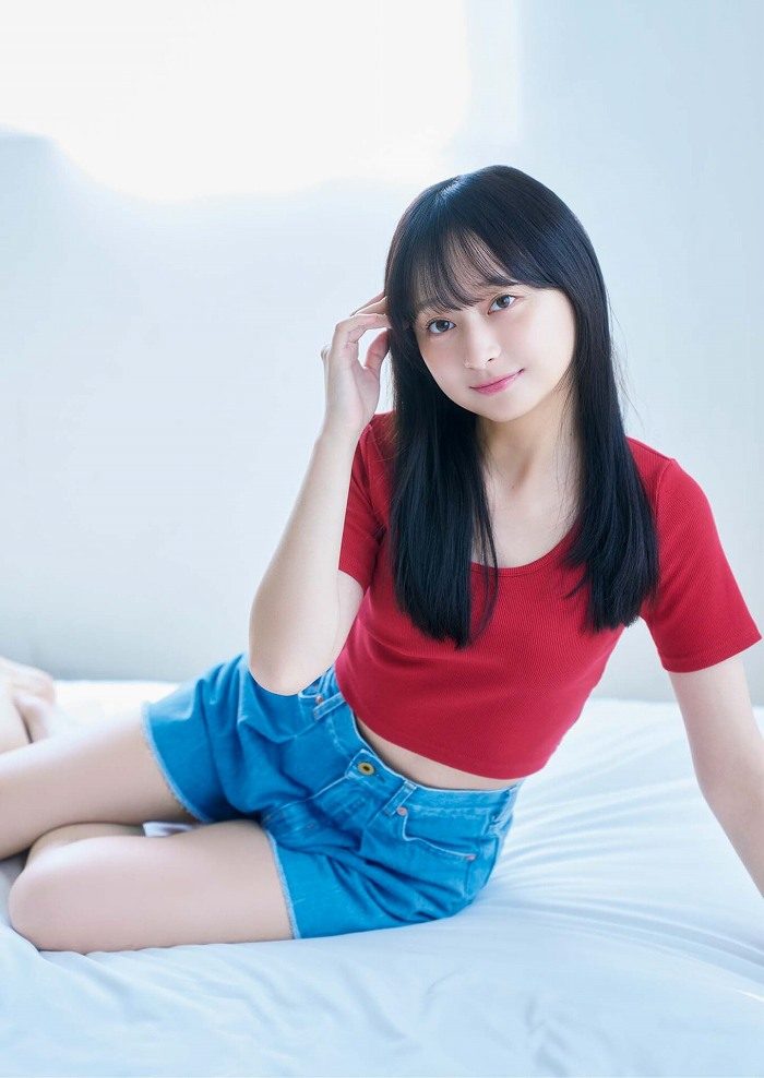 影山優佳 画像009