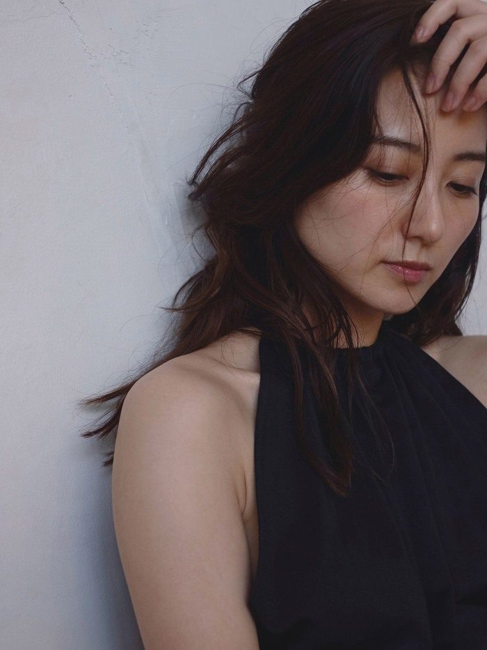 高田里穂 画像006