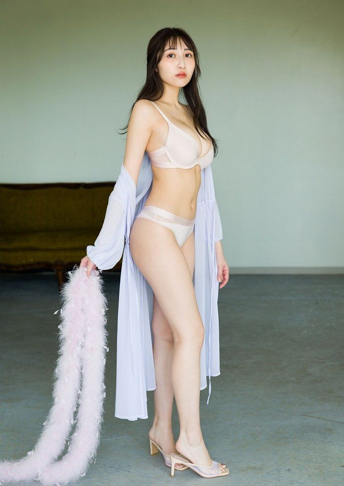 辻りりさ 画像006