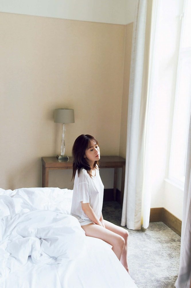 前田敦子 画像004