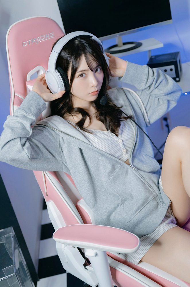西村歩乃果 画像008
