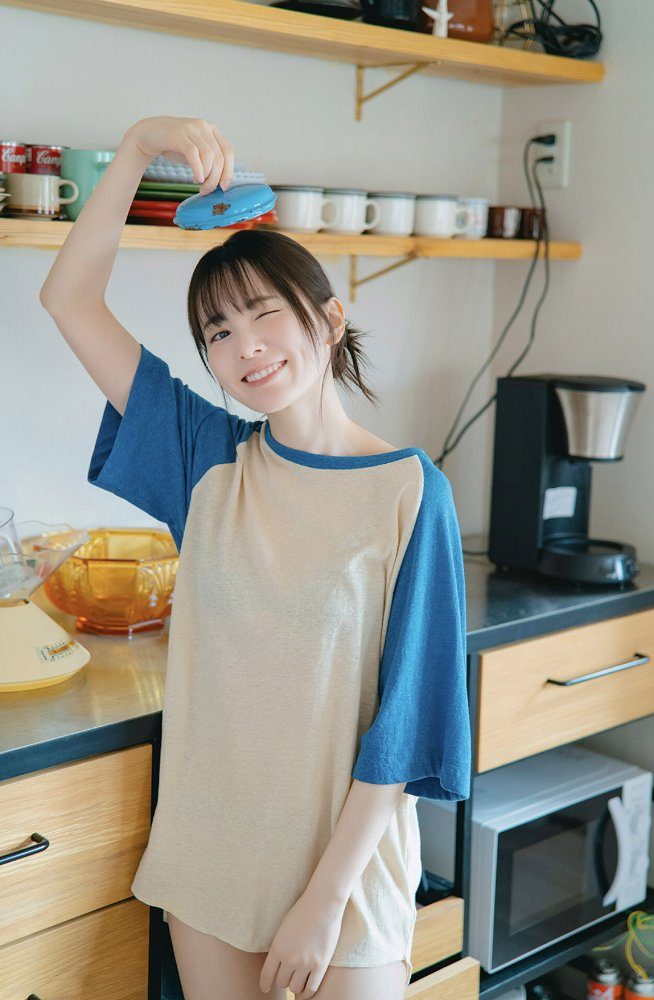 西村歩乃果 画像009