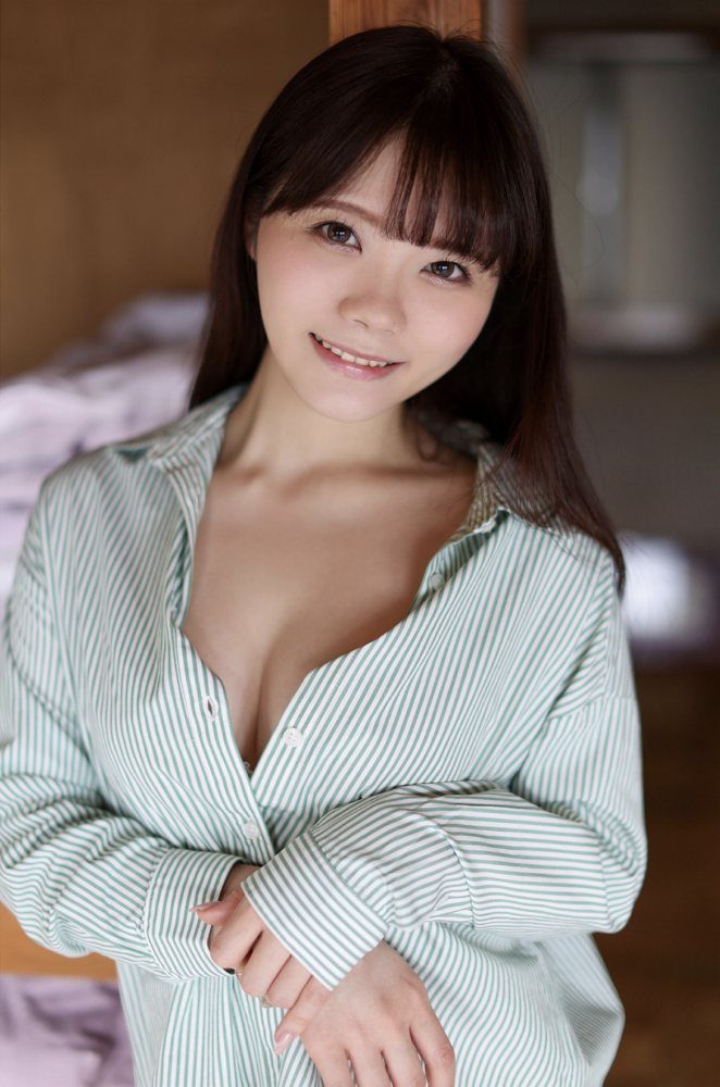 美澄玲衣 画像002