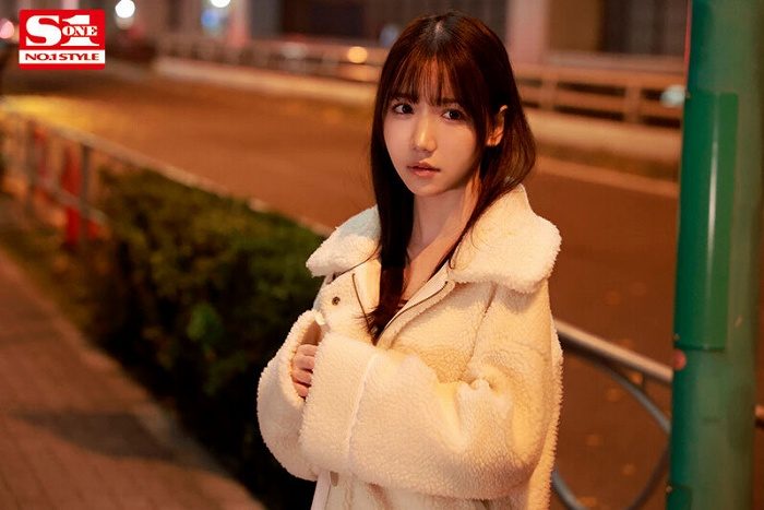 三田真鈴 画像072