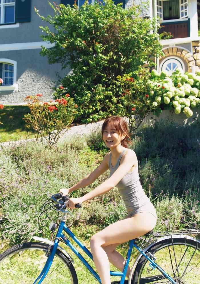 前田敦子 画像005