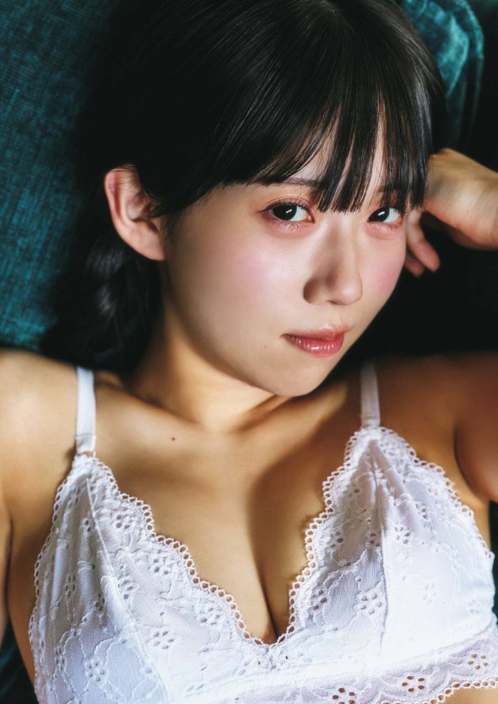 新居歩美 画像008