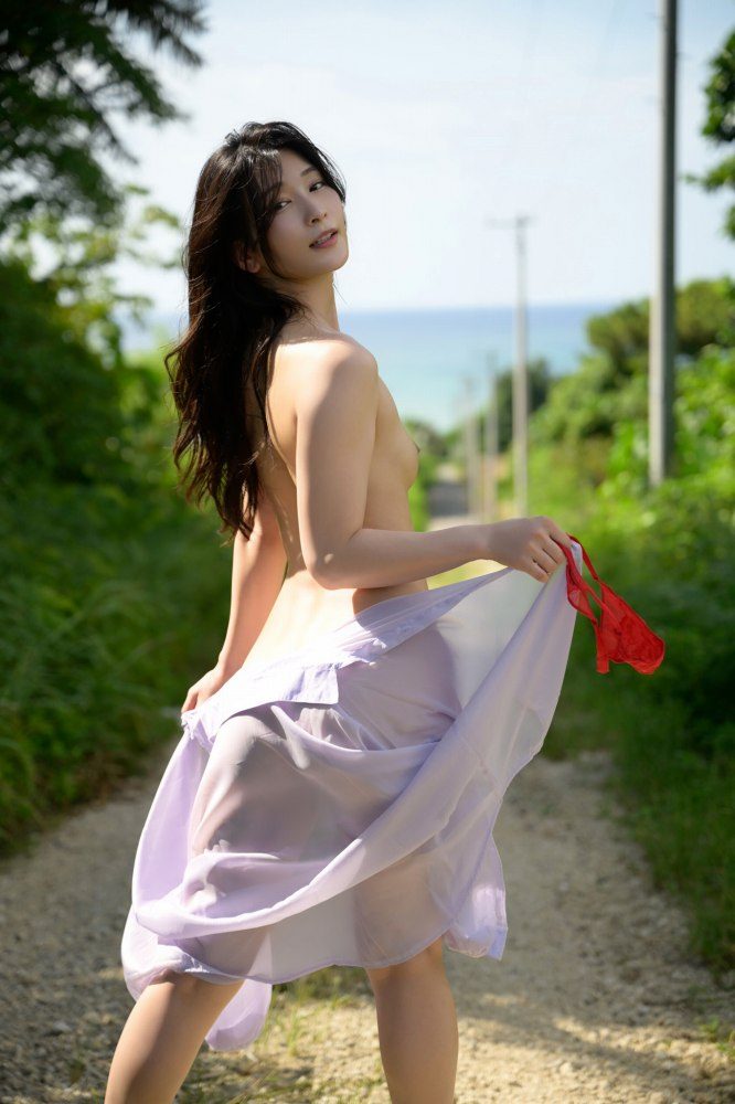 本庄鈴 画像006