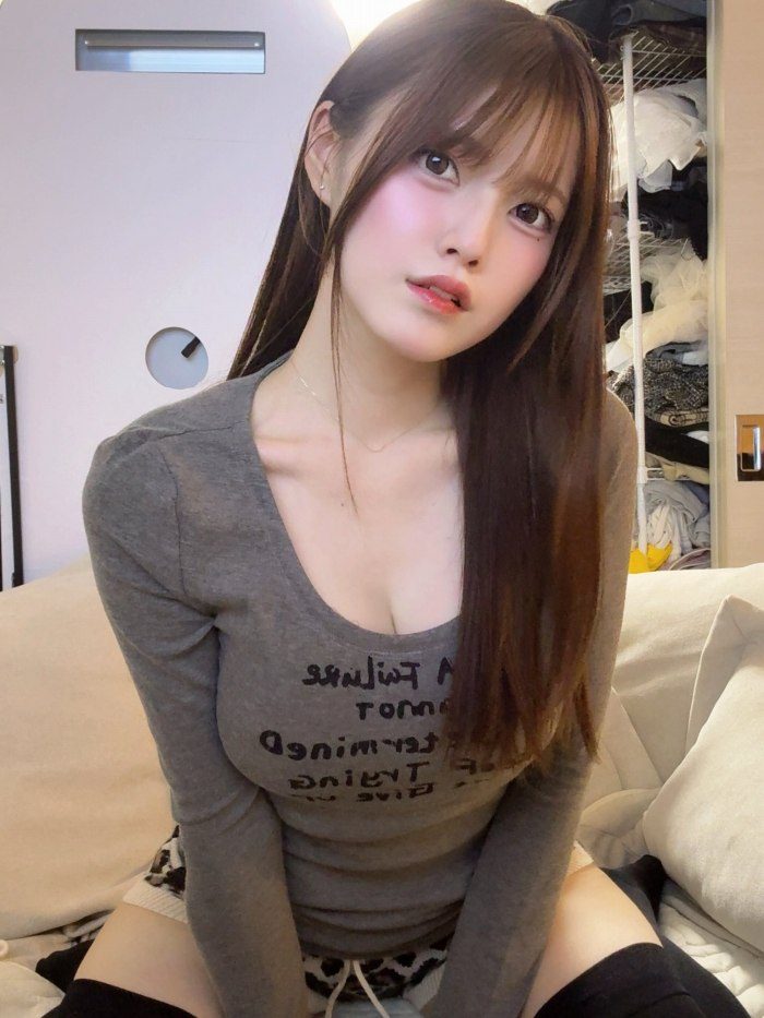 金丸紗希 画像049