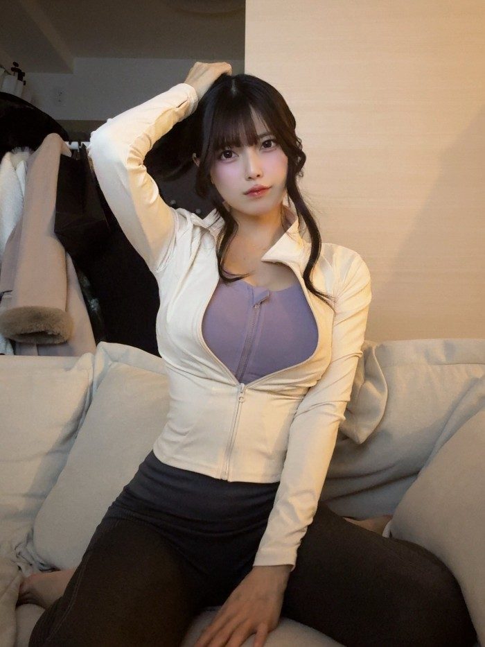 金丸紗希 画像054
