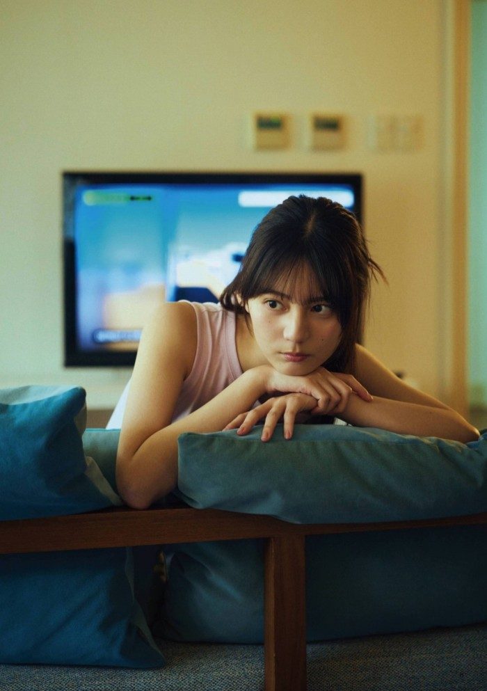 小坂菜緒 画像003