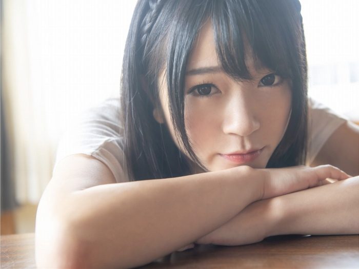 南梨央奈 画像020