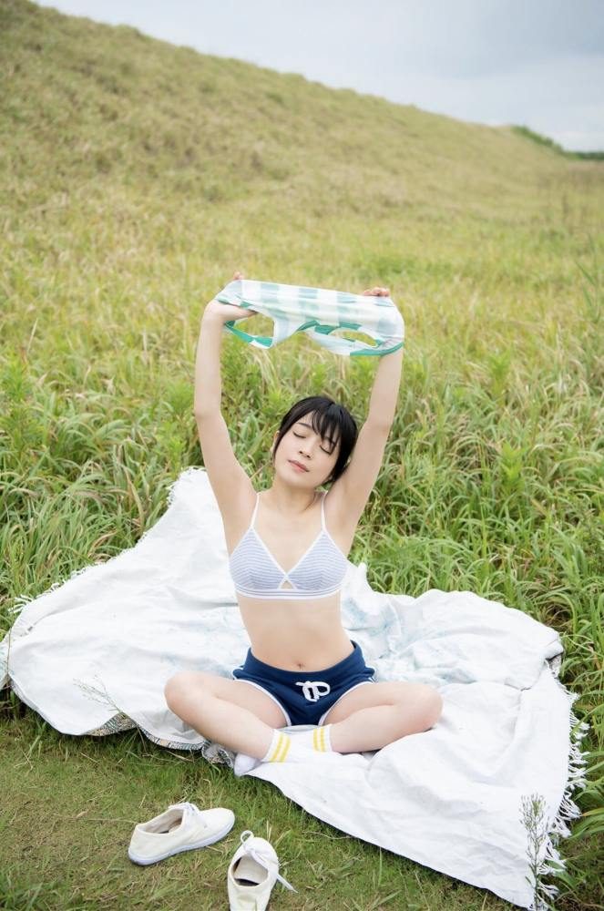 南梨央奈 画像075