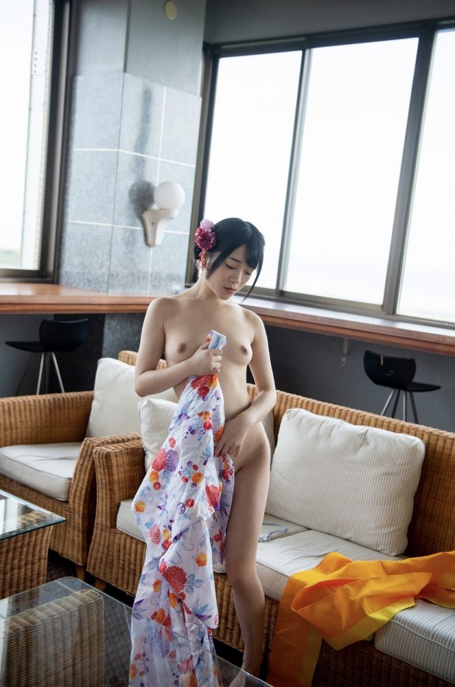 南梨央奈 画像093