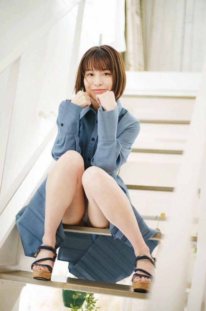 入田真綾 画像001